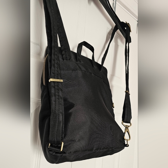 Travelon secure backpack - Picture 4 of 6